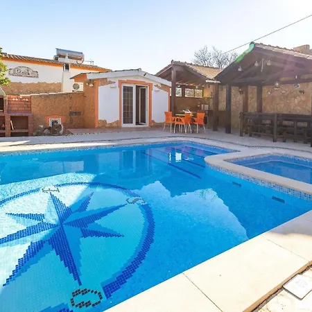 V4 Maximo Villa *